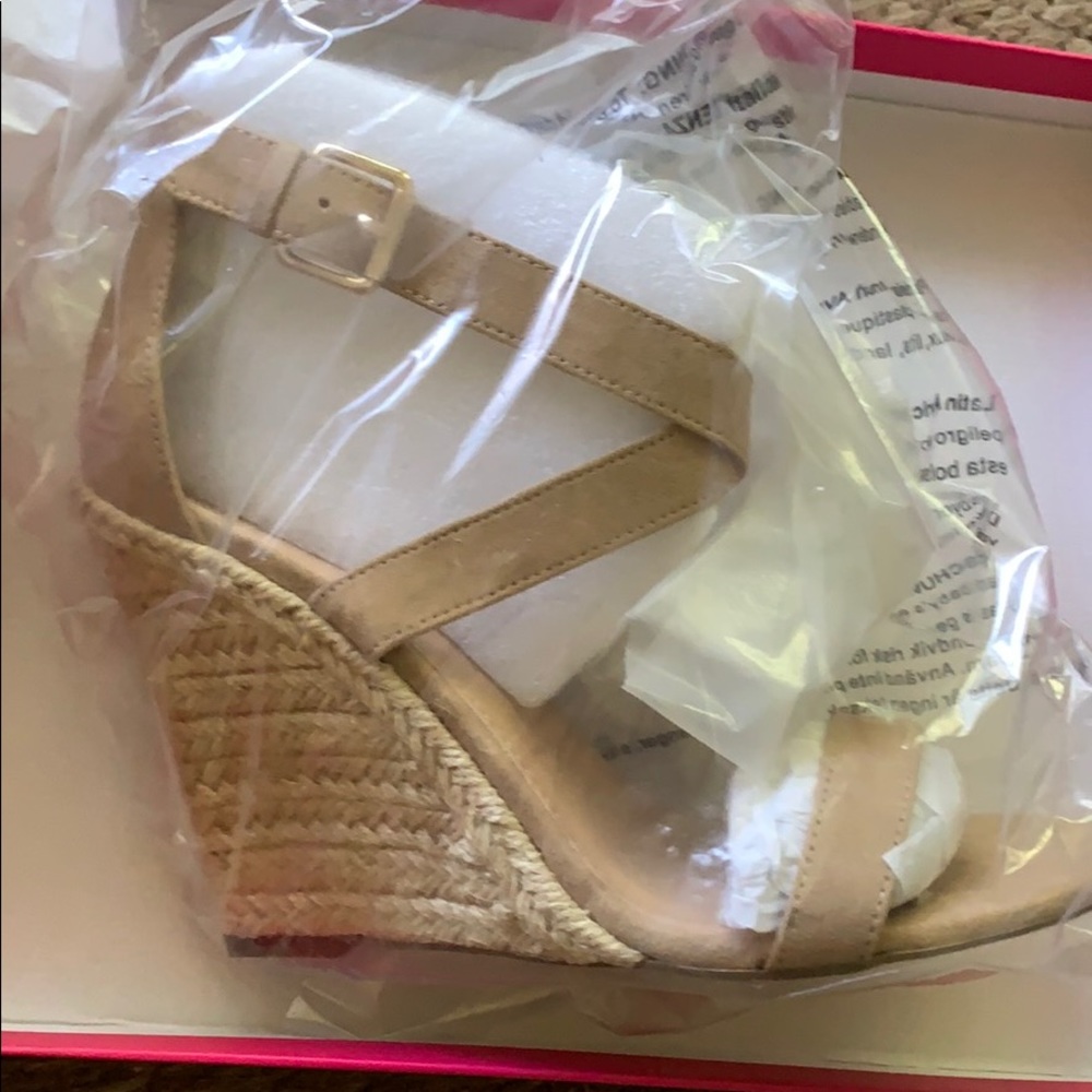 Cute wedge!